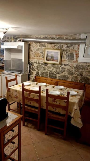 Taverna Abitazione A 15 Km Da Firenze Prato  Esterno foto
