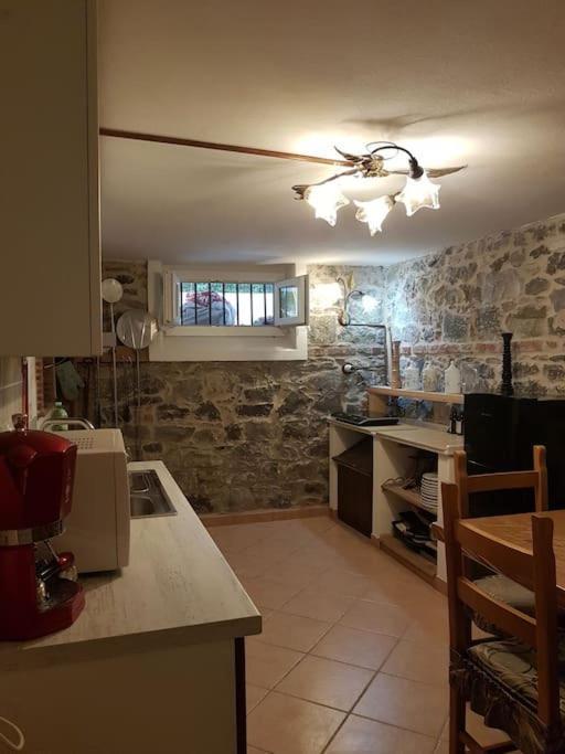 Taverna Abitazione A 15 Km Da Firenze Prato  Esterno foto